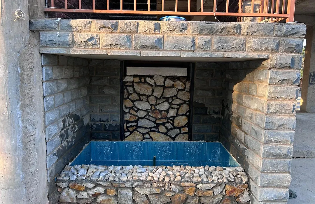 Shalom Hillcrest Inn-1